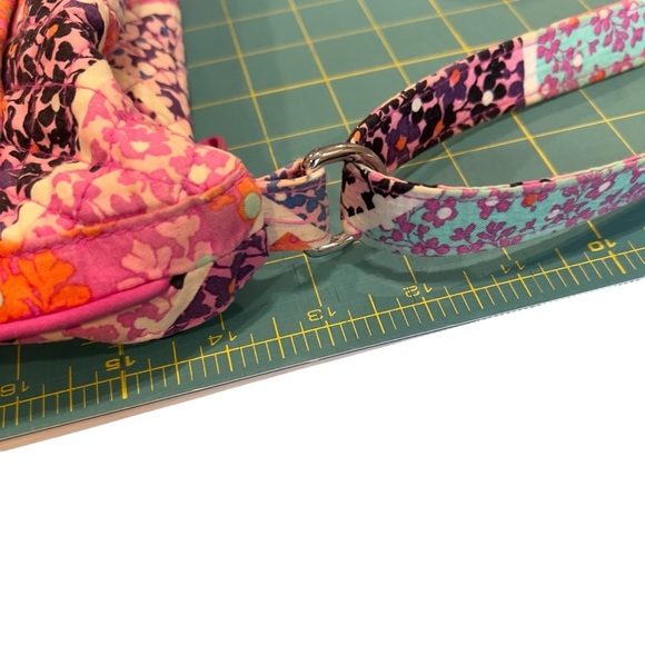 Vera Bradley Triple Zip Hipster and Window ID in MODERN MEDLEY - Picture 11 of 12